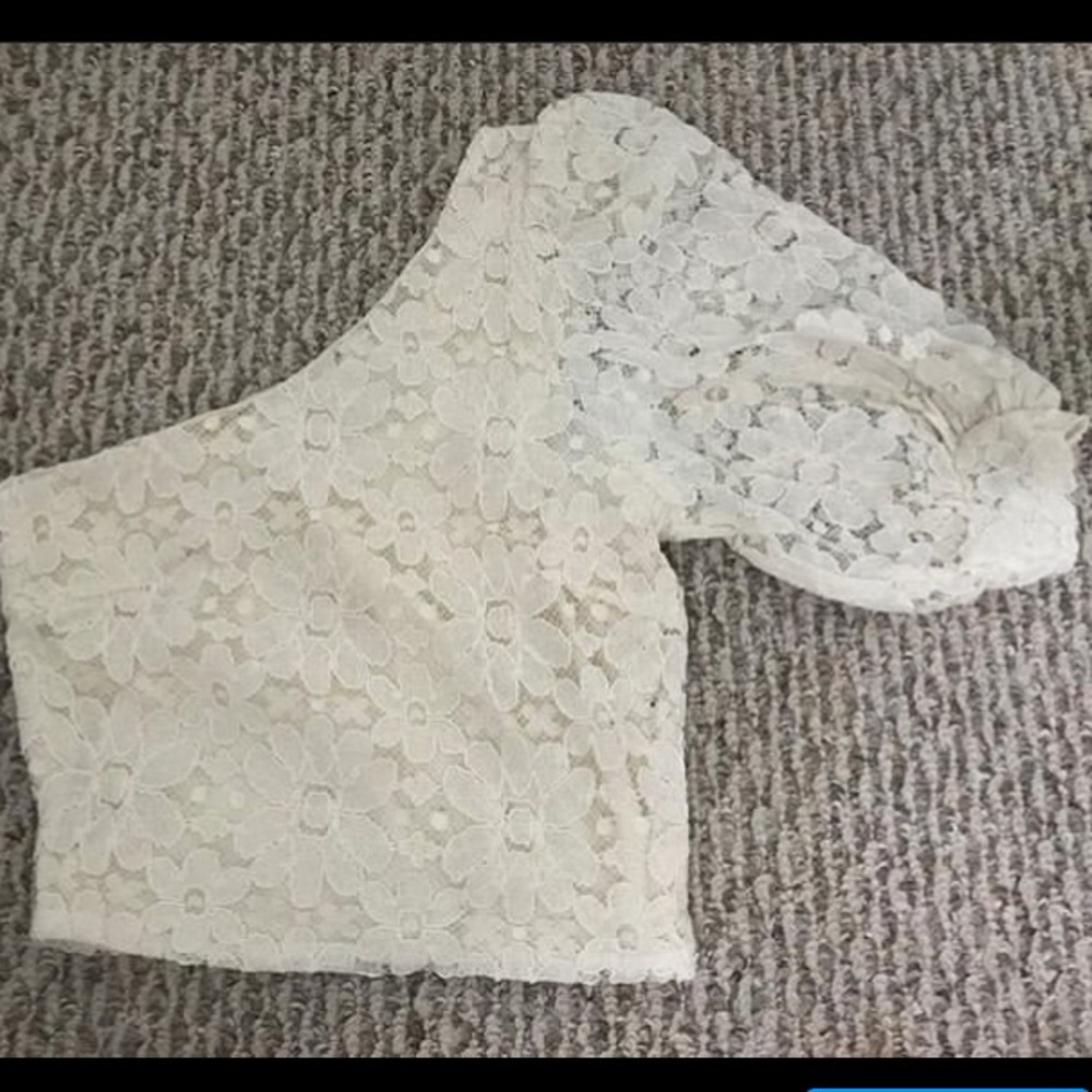 Adika one shoulder cropped top